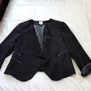 New!! Never Worn!! Halogen womens blazer Black size XL.